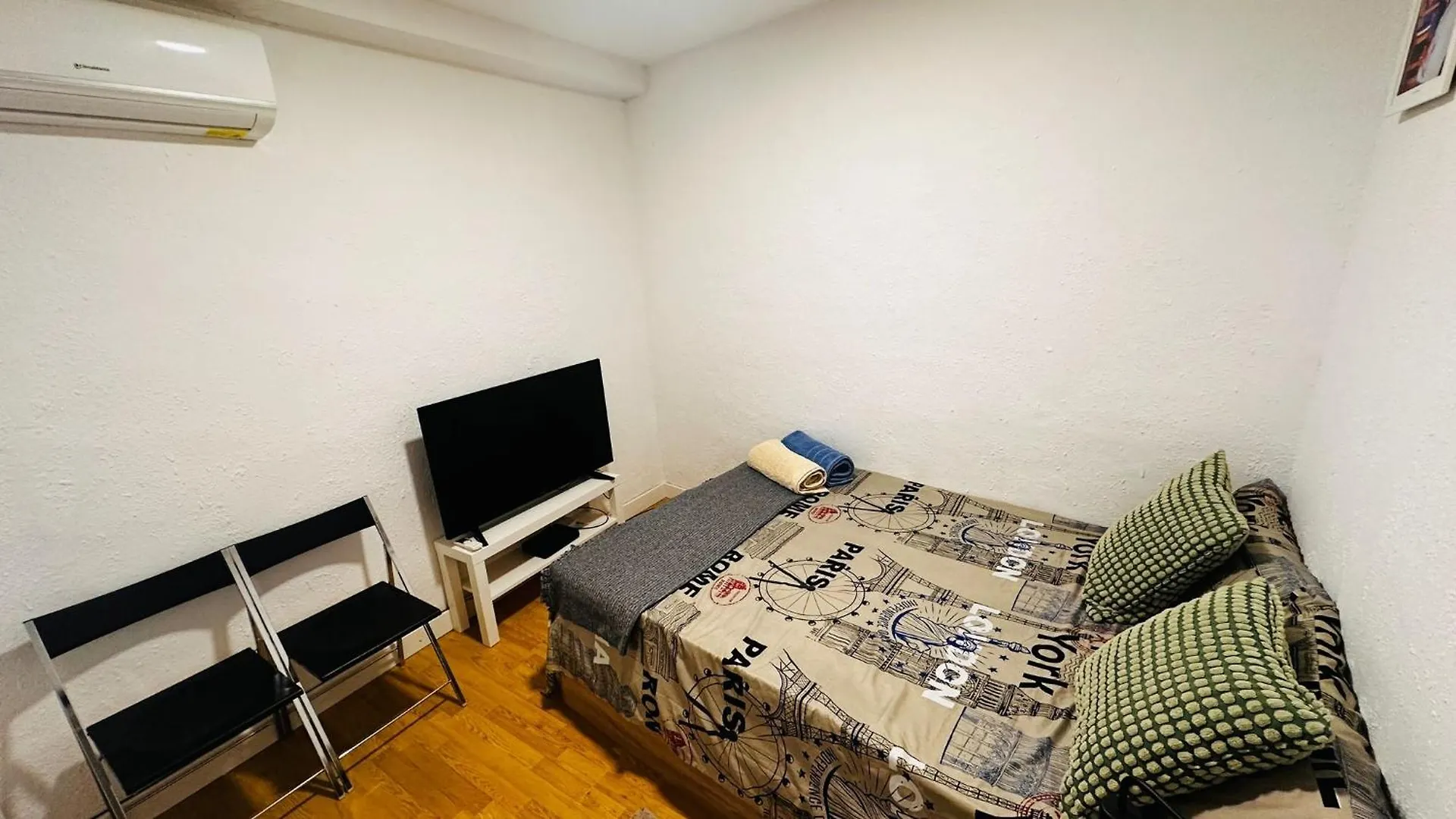 Cosy Rentals Bcn Barcelona Spain