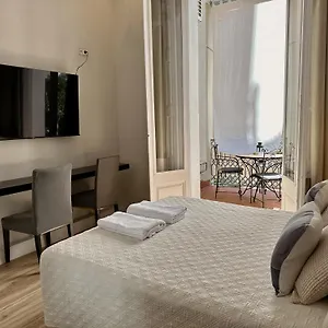 招待所 Casa Consell Gran Via,, 巴塞罗那